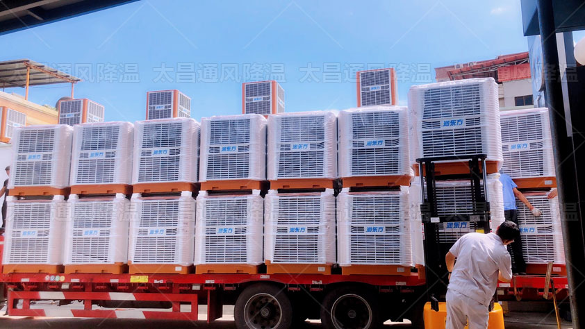 趕走高溫悶熱，廠(chǎng)房車(chē)間降溫都在使用節(jié)能環(huán)保空調(diào)