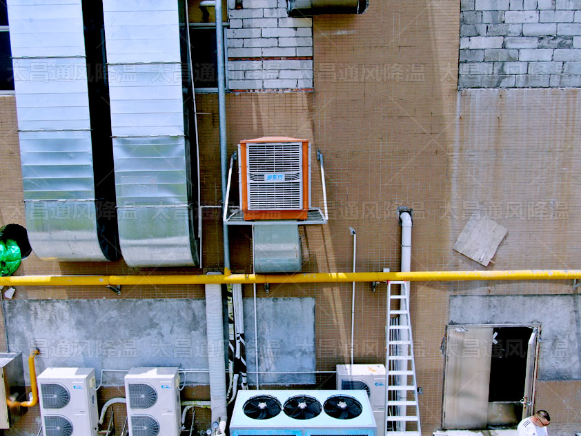 模具廠通風(fēng)降溫解決方案，模具車間降溫辦法