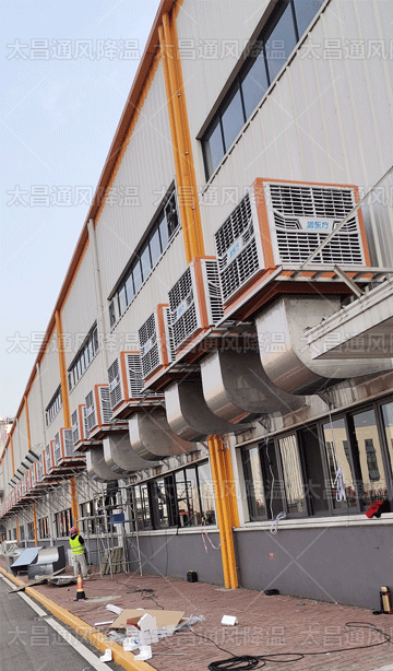 潤東方水冷式空調(diào)機組與可再生能源配合，可降溫150平方！