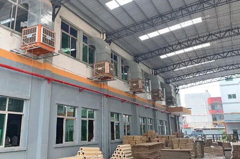 車間降溫潤(rùn)東方環(huán)?？照{(diào)解決悶熱 送清涼