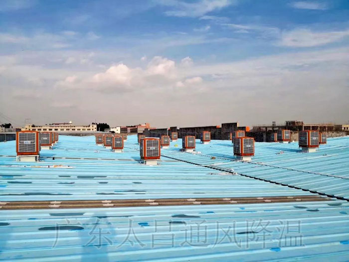 注塑廠降溫方案-潤(rùn)東方環(huán)?？照{(diào)